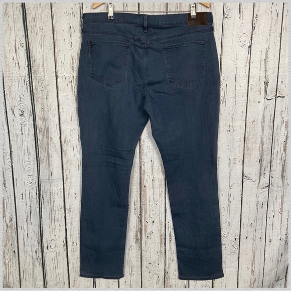 PAIGE Federal “Marson” Medium Blue Luxury Jeans Mens 38 x 33 New Straight Leg - Picture 8 of 8